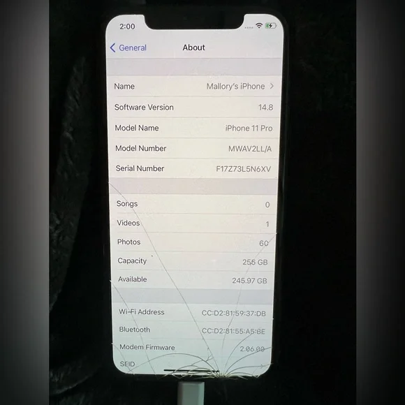 Unlocked iPhone 11 Pro 256 gb gold broken front screen